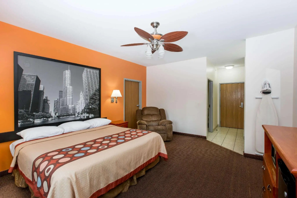 Standard Double room (full double bed)