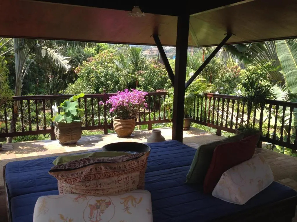 Deluxe Double room with garden view (full double bed)