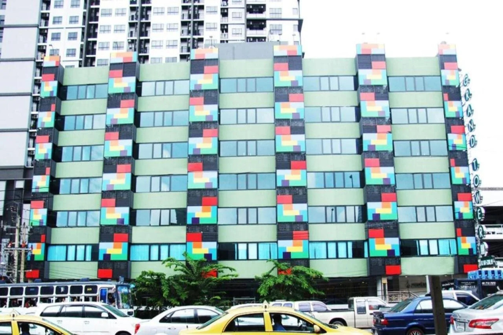 Grand Tower Inn Sathorn Bangkok — фото