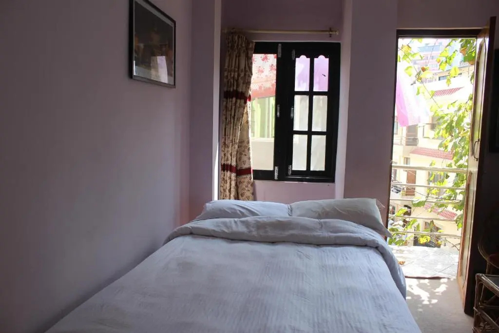 Standard Double room with balcony (full double bed)