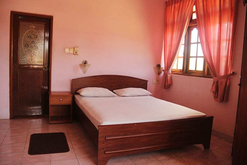 Hotel Red Rose