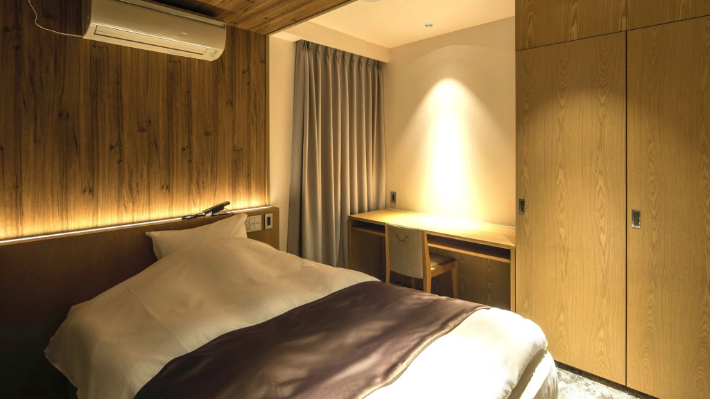 Premier room