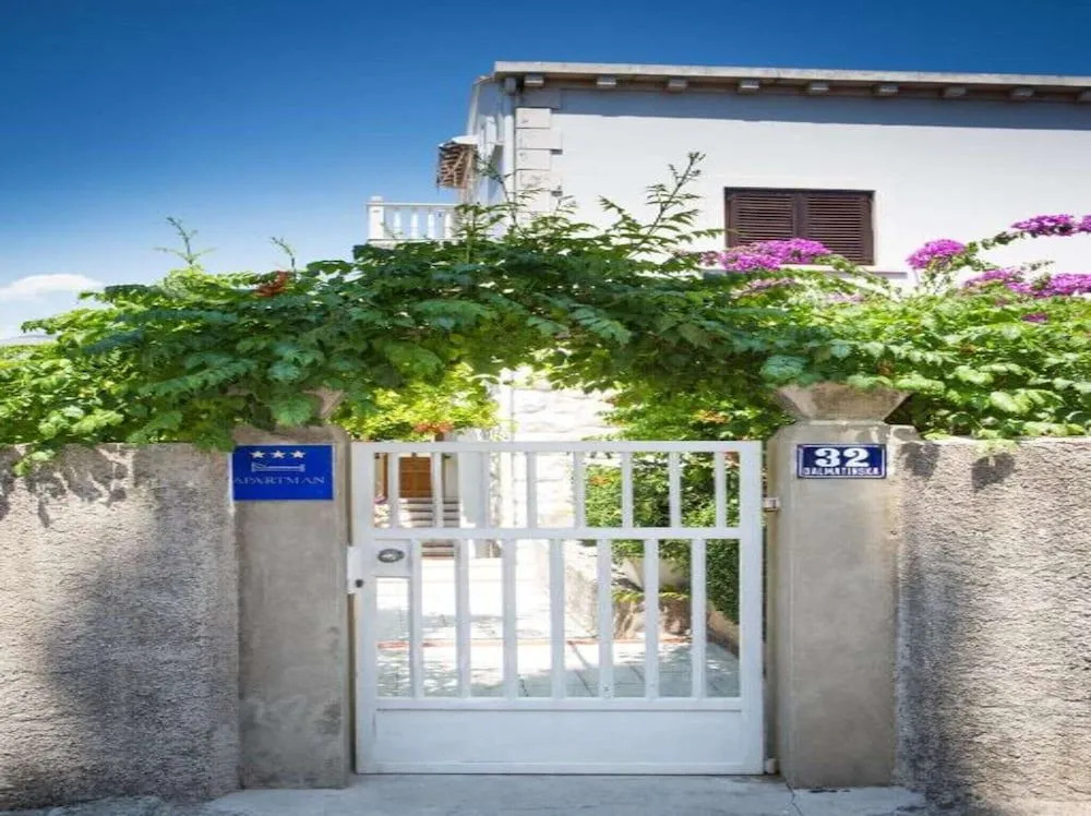 Apartments Farac