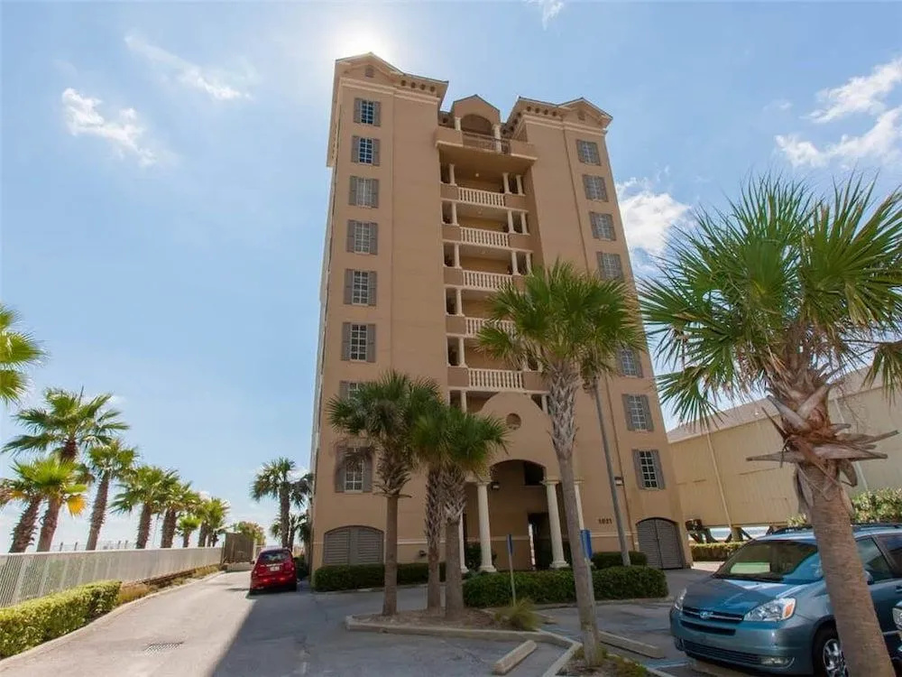 Legacy 103 - 3 Br condo by RedAwning
