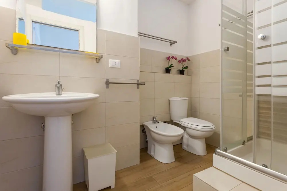 Standard Triple room with balcony
