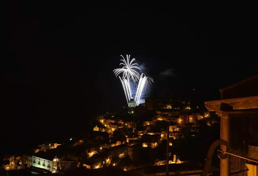 Finestre Su Ibla - Chambres
