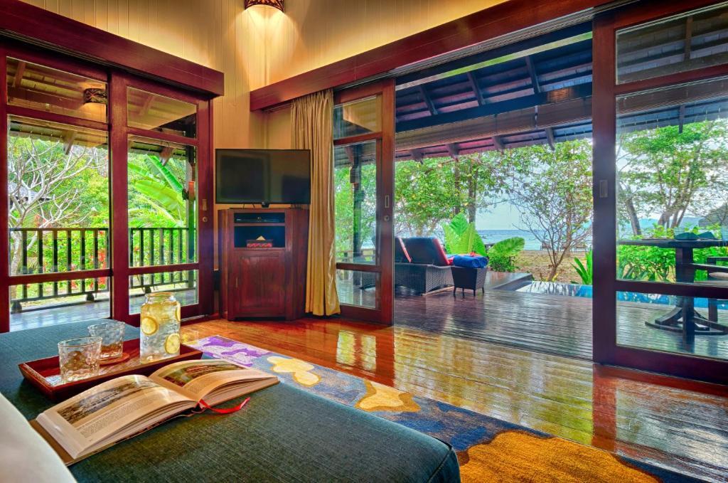 Bunga Raya Island Resort & Spa