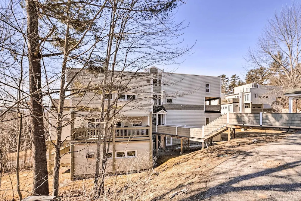 Mountain Condo w/ Views: Near Hiking & Biking!