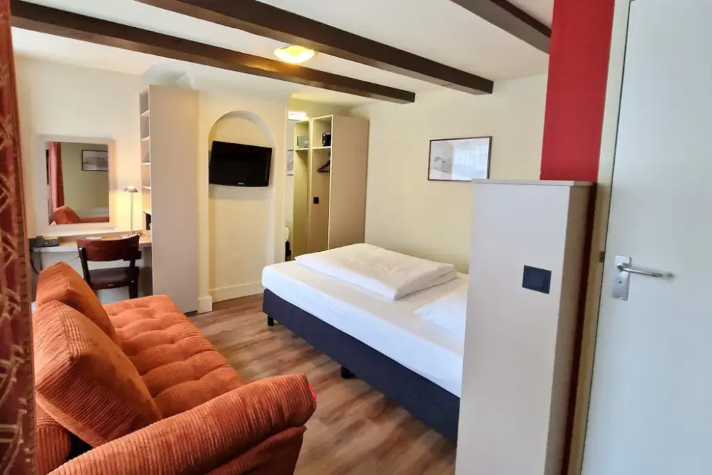 Hotel photo 11