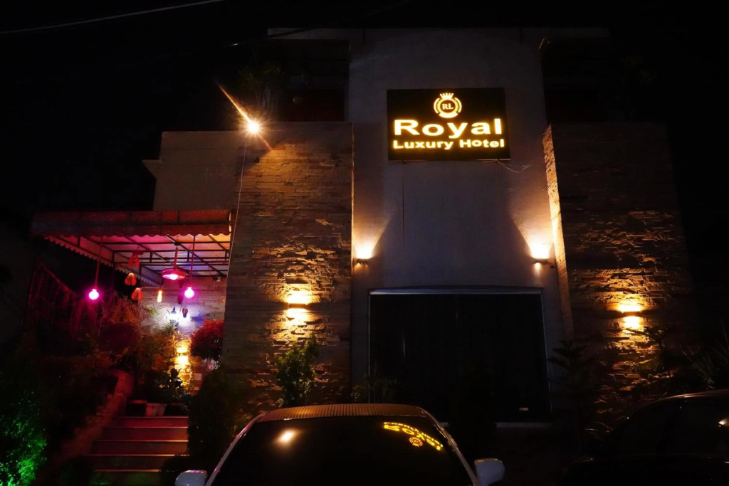 Hotel Royal Luxury