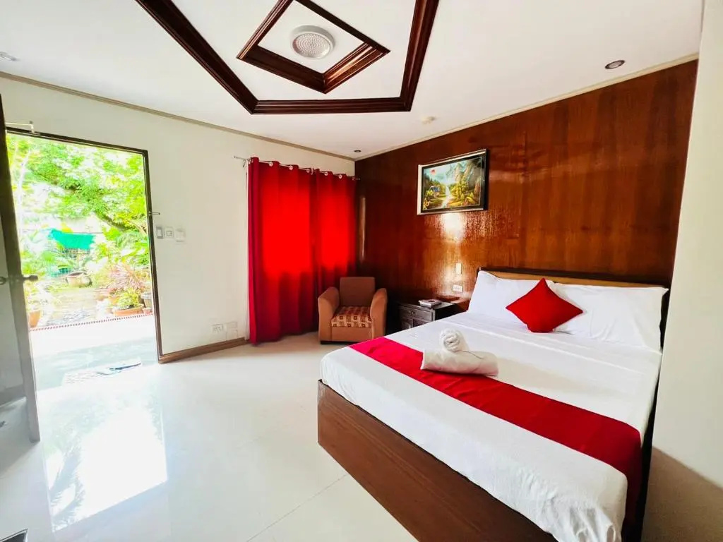 Superior Double room (full double bed)