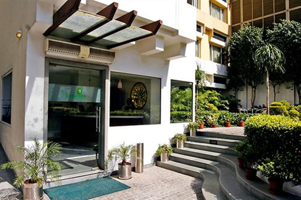 Lemon Tree Hotel, Udyog Vihar Gurugram by null