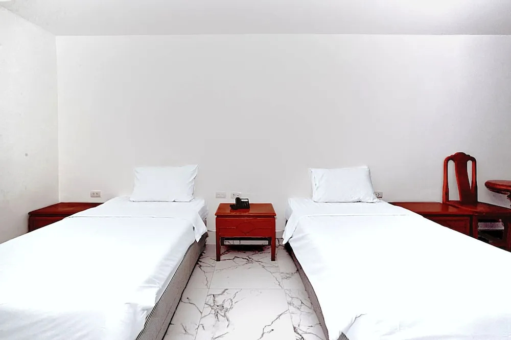 Deluxe Double room (twin beds)