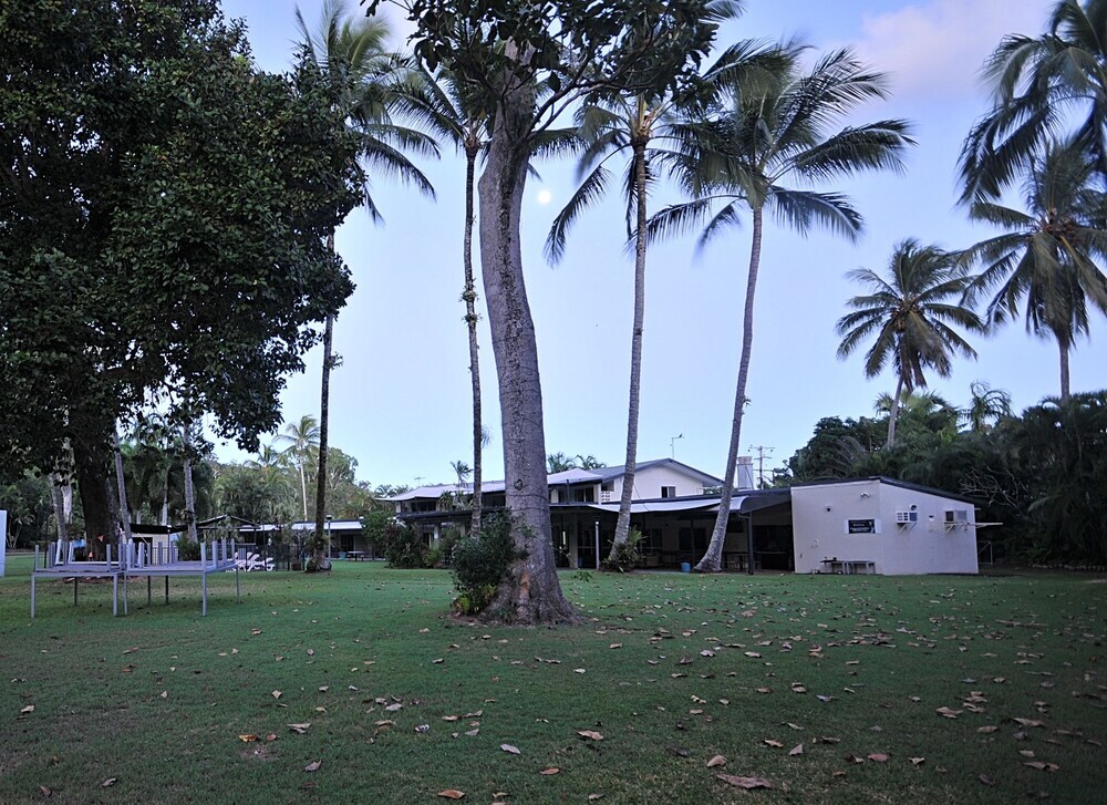 Bramston Beach Resort by null