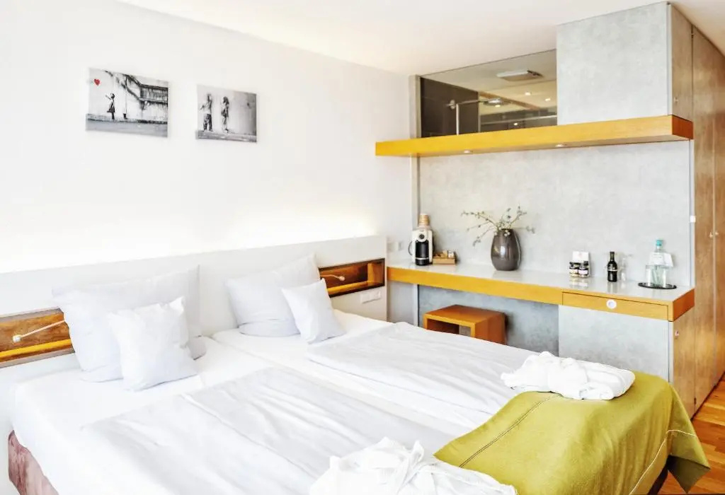 Standard Double room with balcony and with view (full double bed)