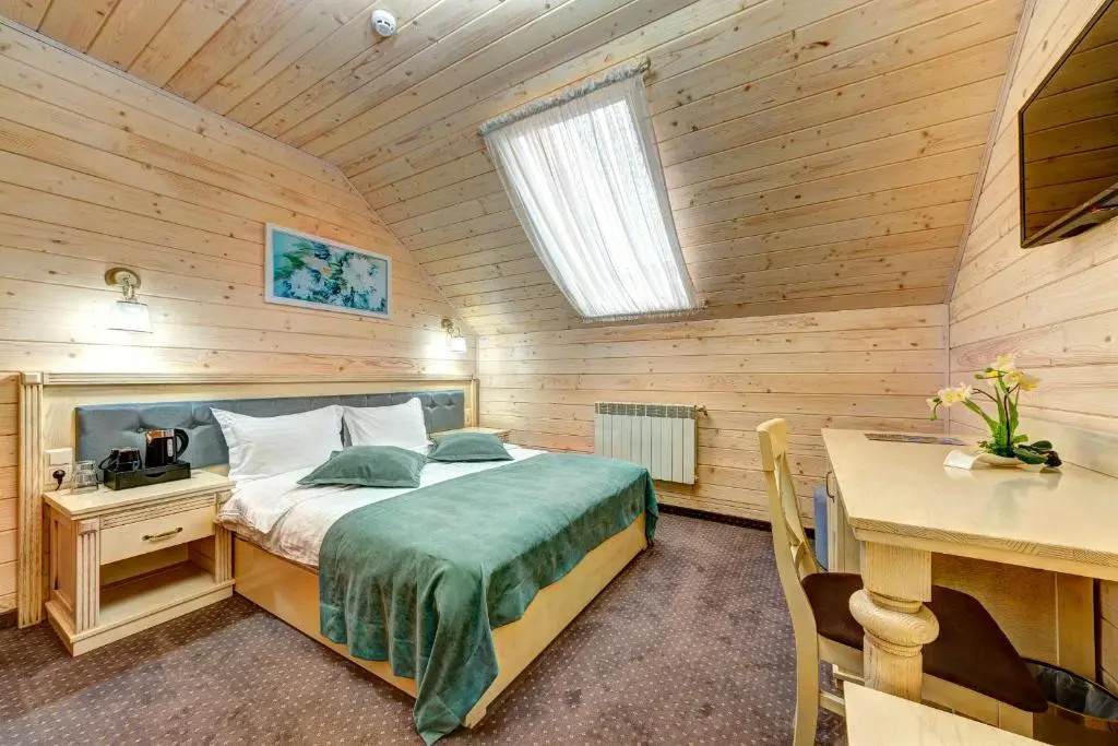Standard Double room (full double bed)