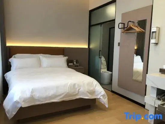 Standard Double room with sea view (full double bed)