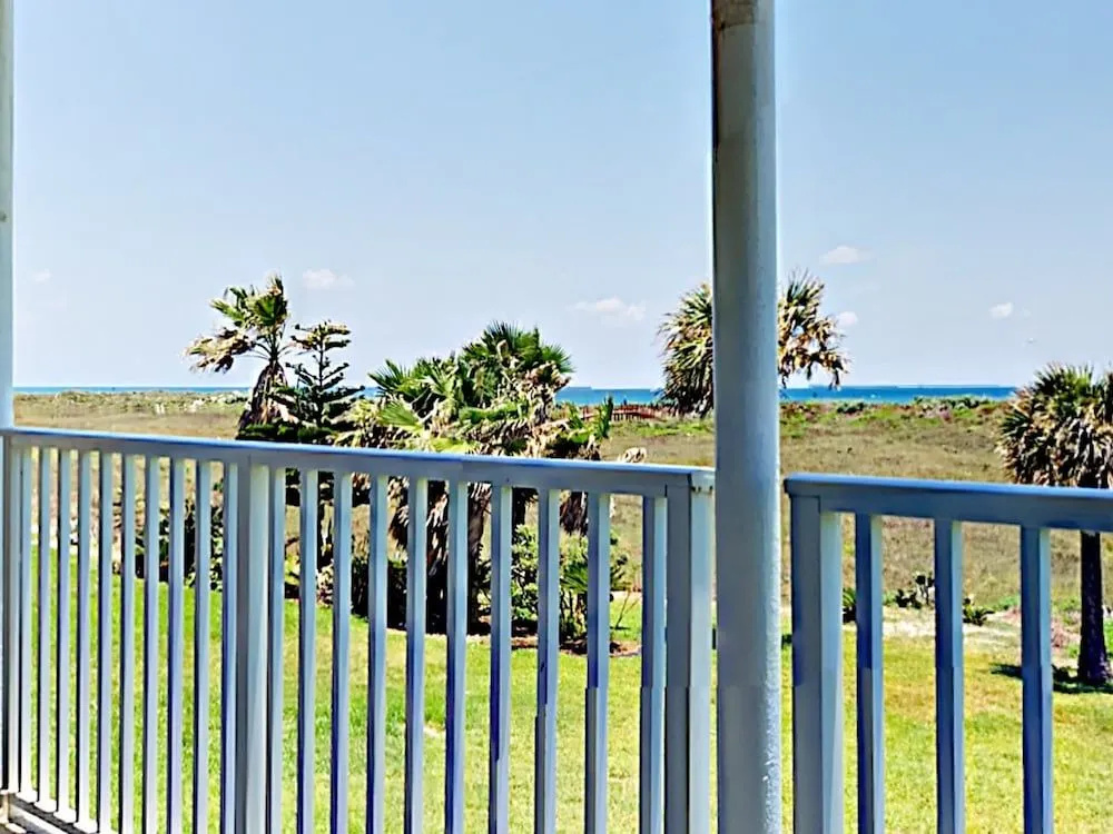 Beachfront Penthouse by RedAwning