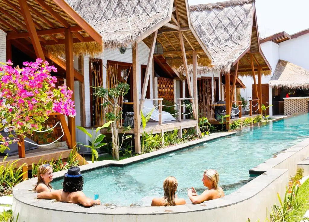 Deluxe Double room with pool view (twin beds)