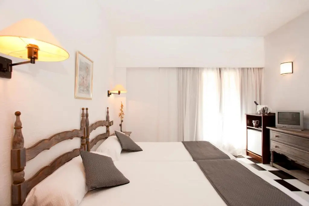 Hotel Sis Pins - Chambres