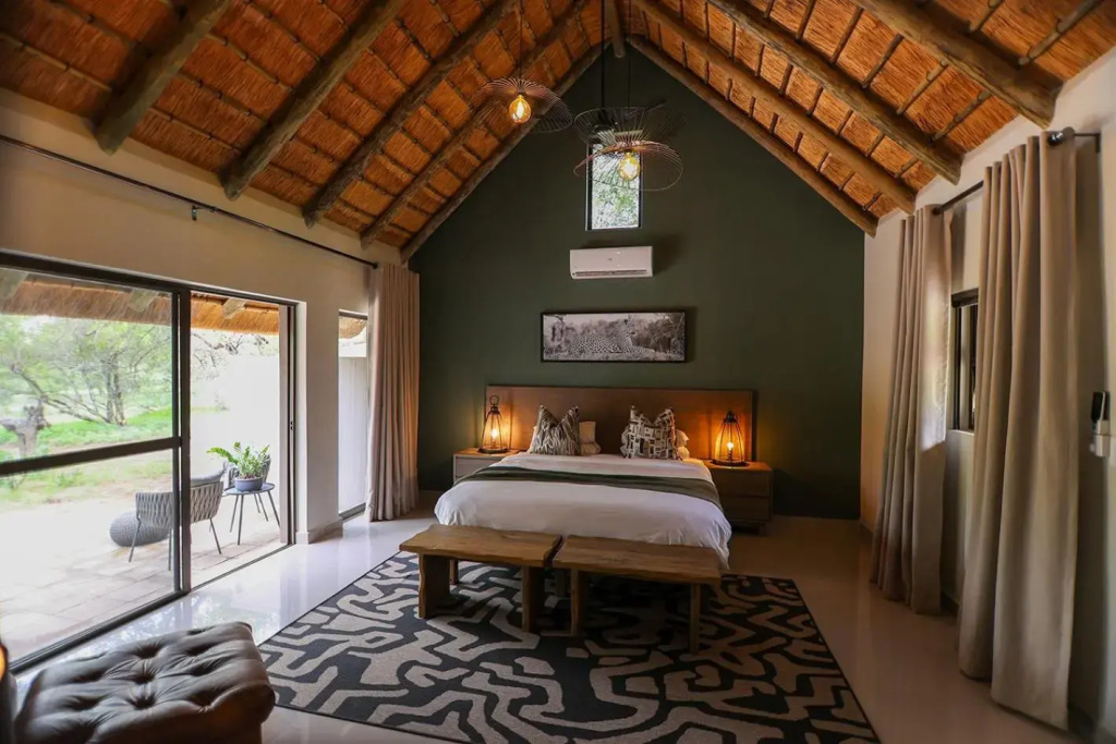 Tomo Safari Lodge