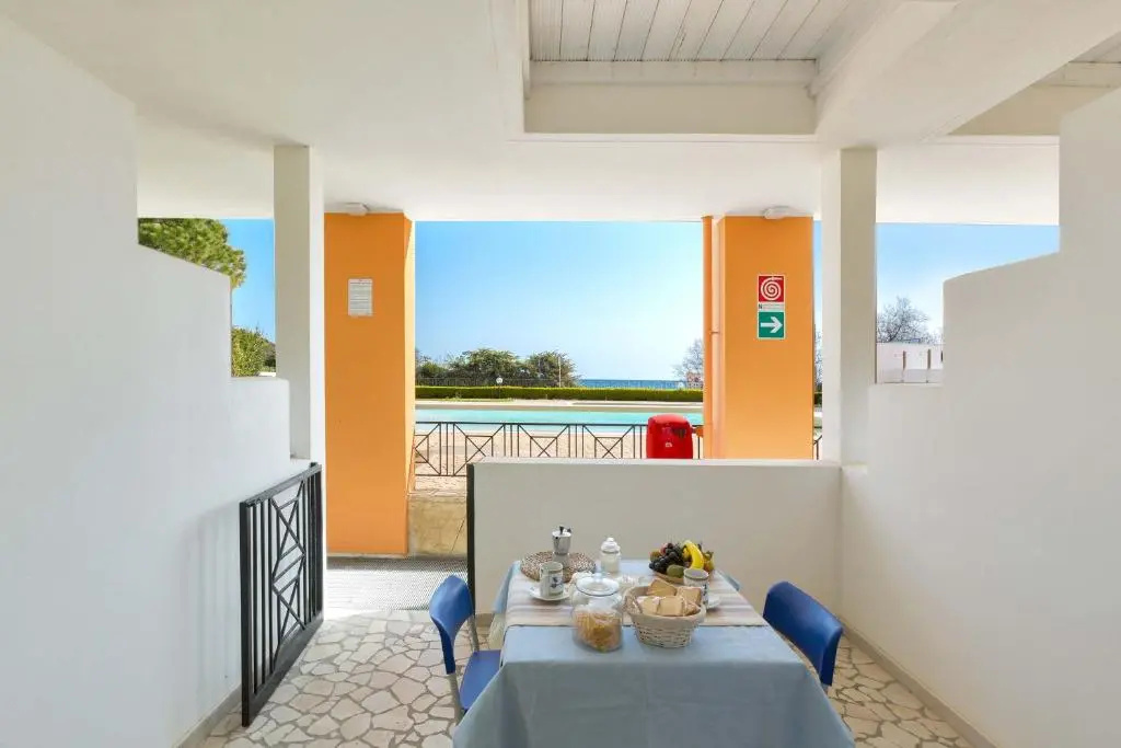 1 Bedroom Apartment with sea view
