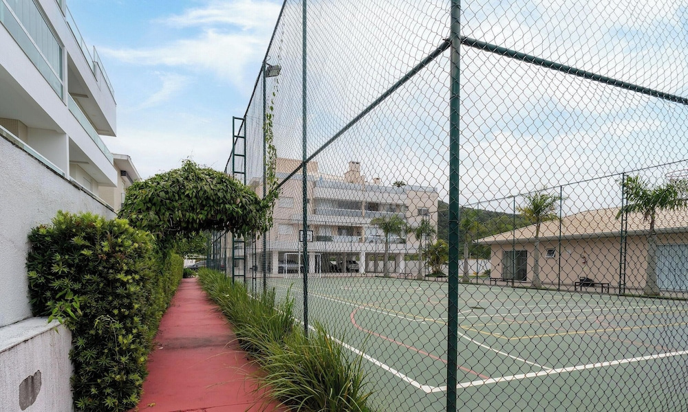Apt w/ BBQ Grill Only 400m From the Beach Cmn0104