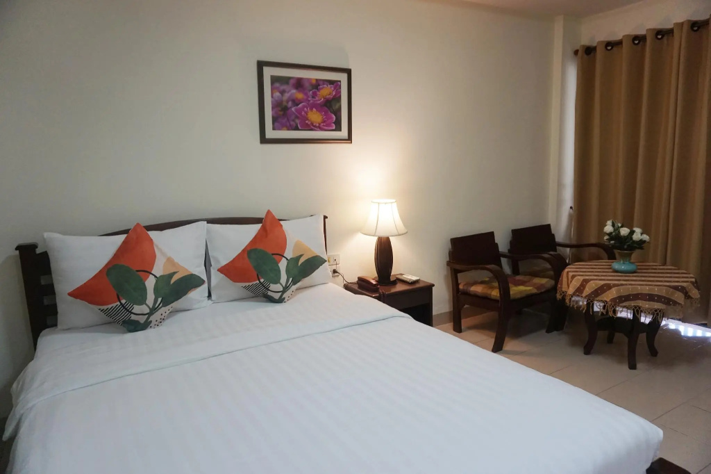 Standard Double room (full double bed)