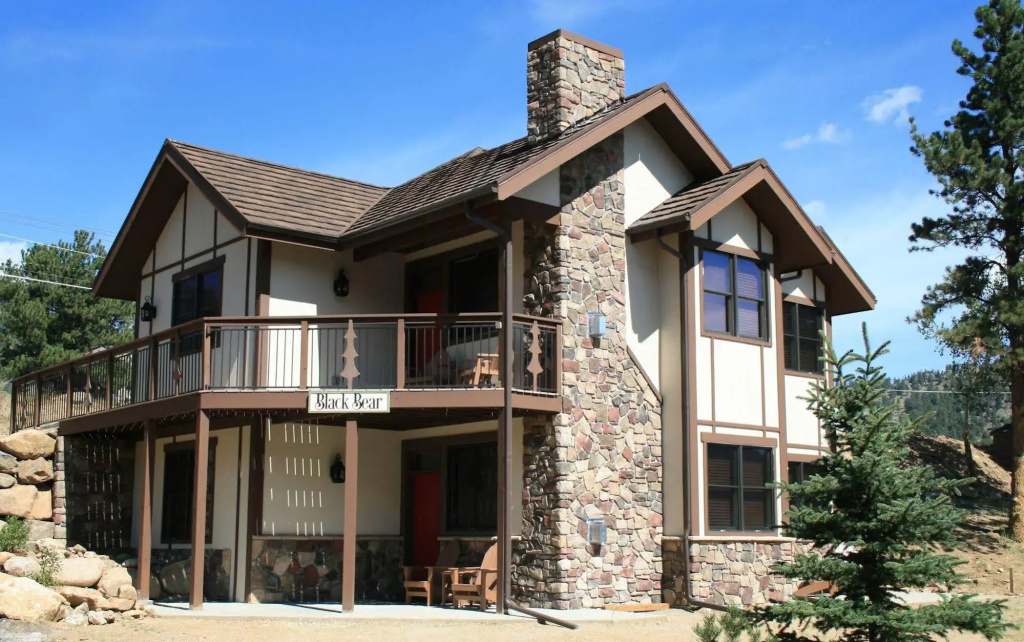 The Landing at Estes Park - Riverside Retreat