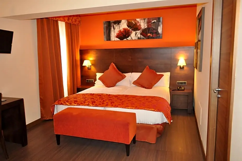Standard Double Family room (full double bed)