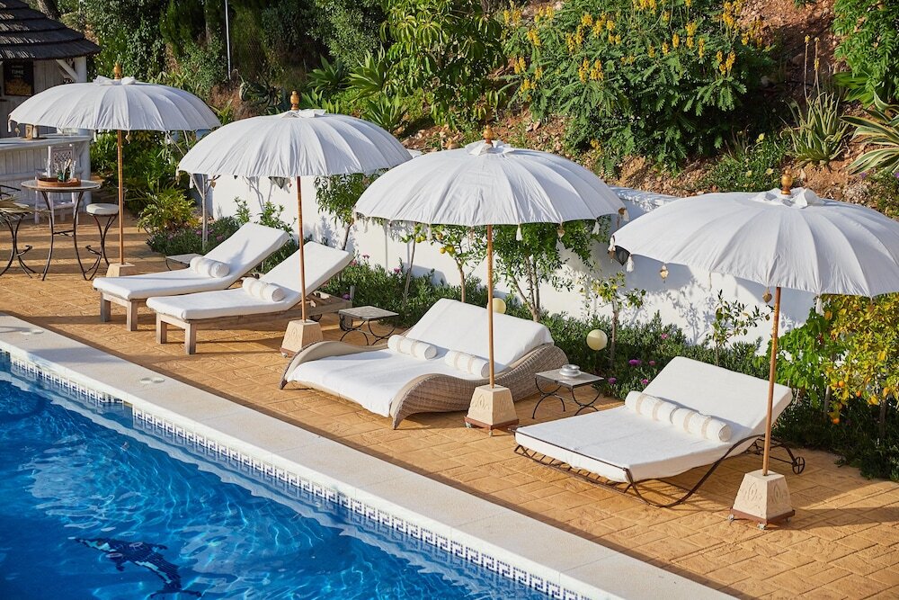 gallery_image_hidden_18