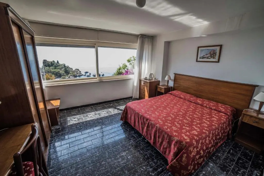 Hotel Isola Bella - Chambres