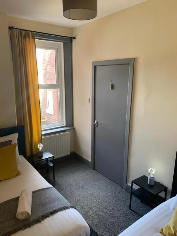 Asher - Newly refurbished fabulous central Gateshead 2 bed apartment