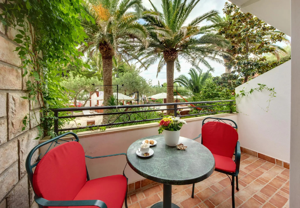 Superior Double room (full double bed)