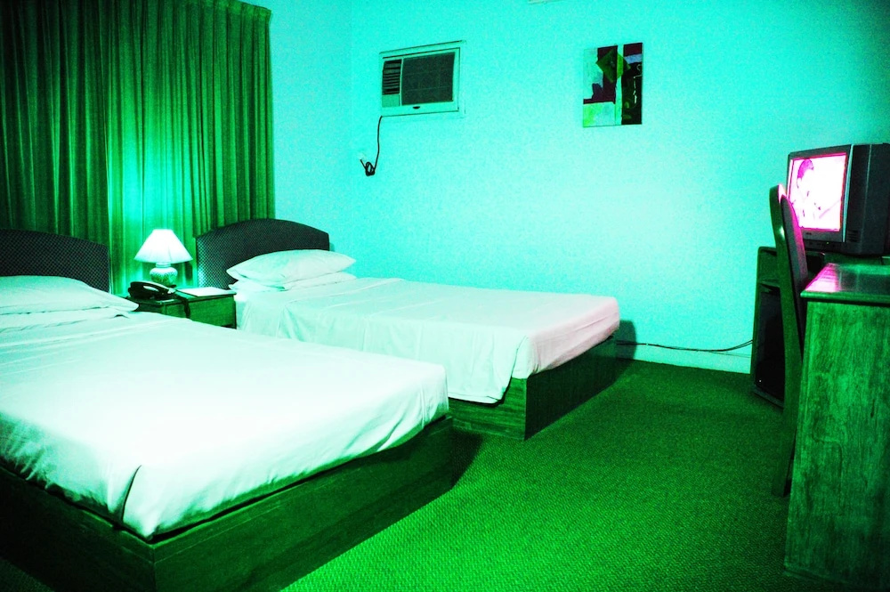 Hotel Center Point — 5