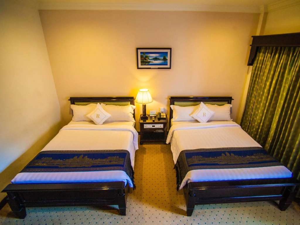 Deluxe Double room with pool view (twin beds)