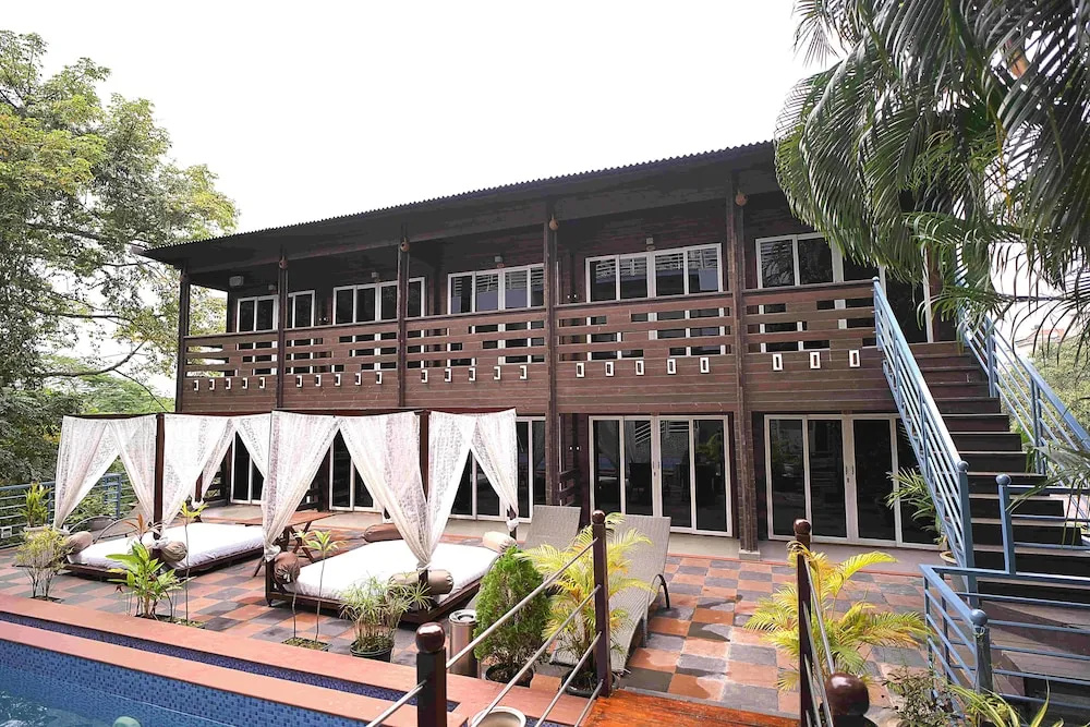 Alekhya Suites
