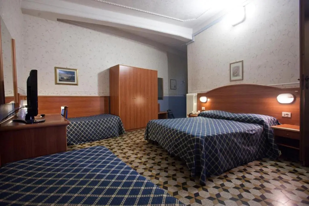 Hotel Emmaus - Chambres