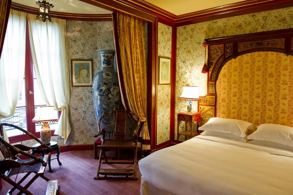 L'Hotel — фото 4