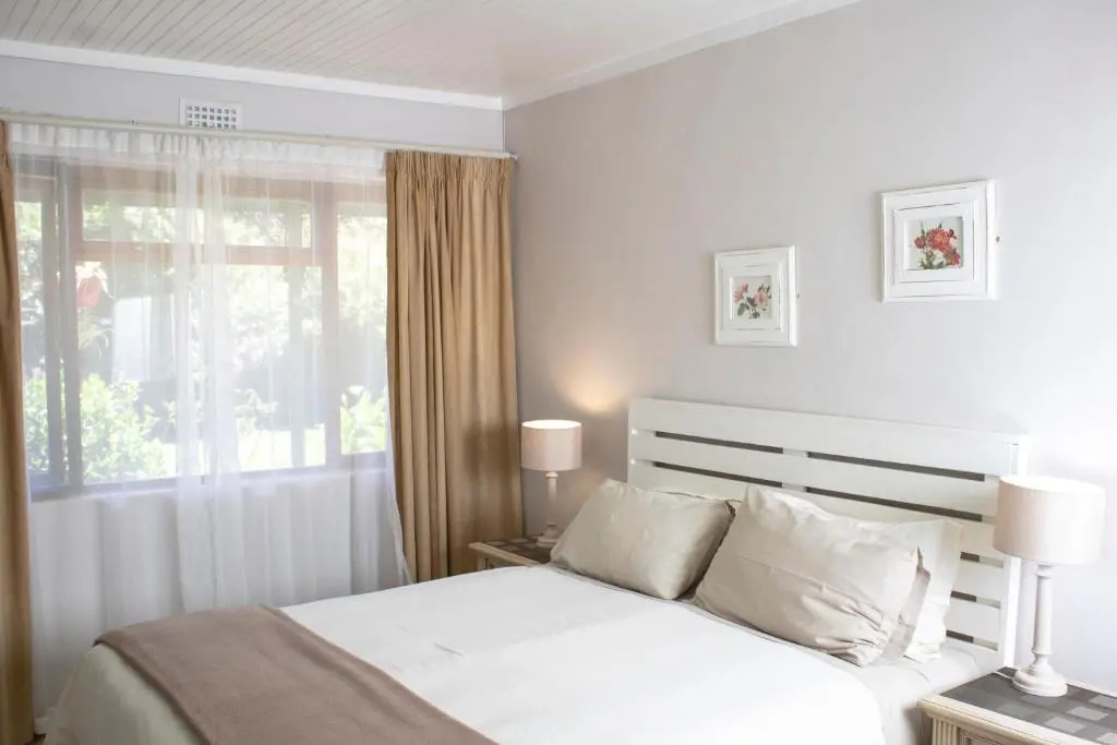 Standard Double room with garden view (full double bed)