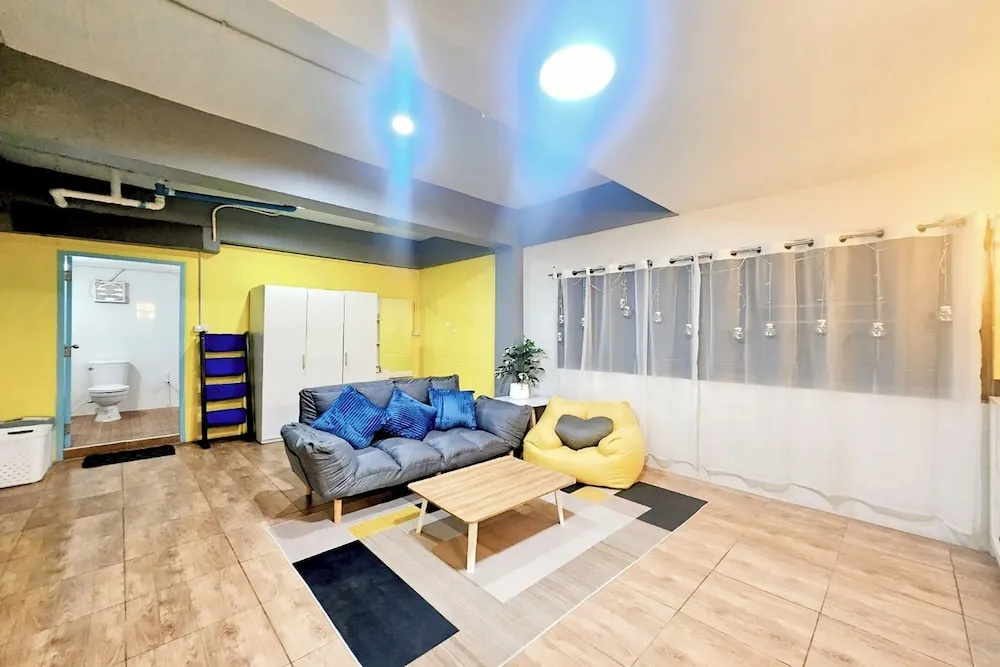 Me U Hostel — 3