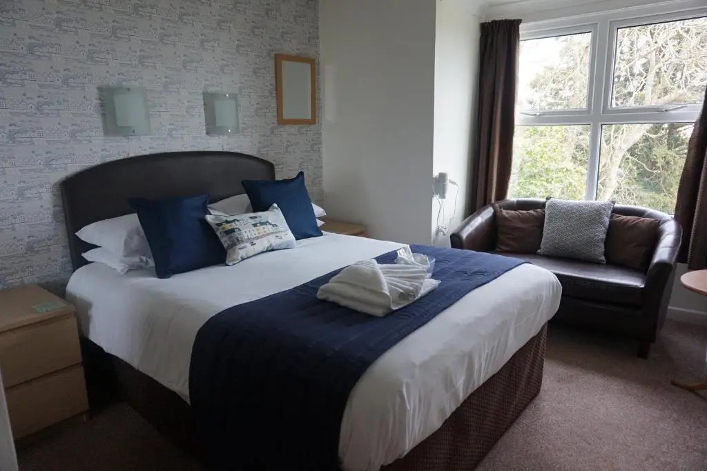 Standard Double room with sea view (full double bed)