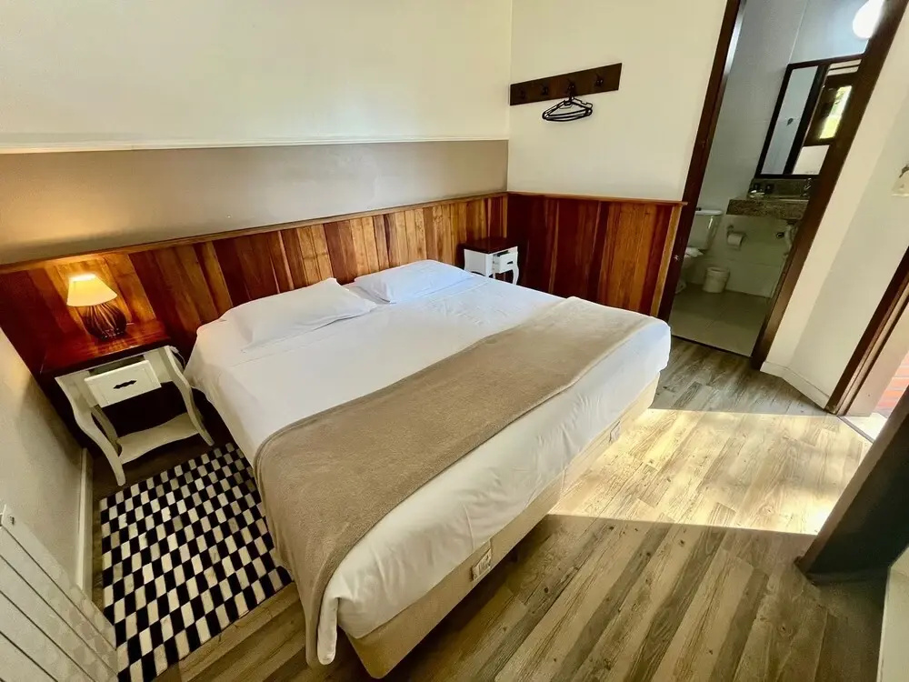 Economy room