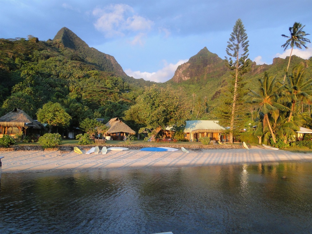 Beach & Waterfront