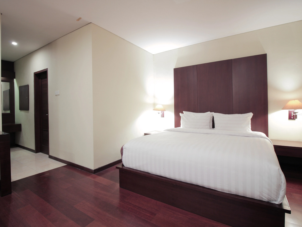 Double Suite full double bed