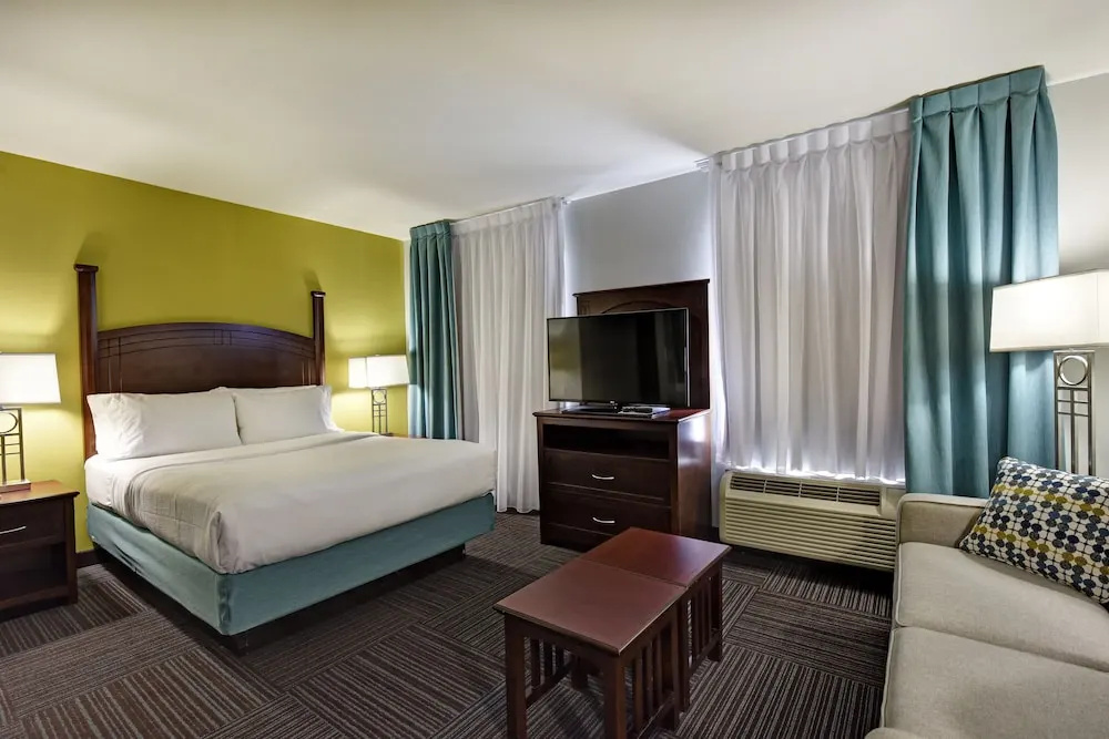 Staybridge Suites Guelph by IHG - Chambres