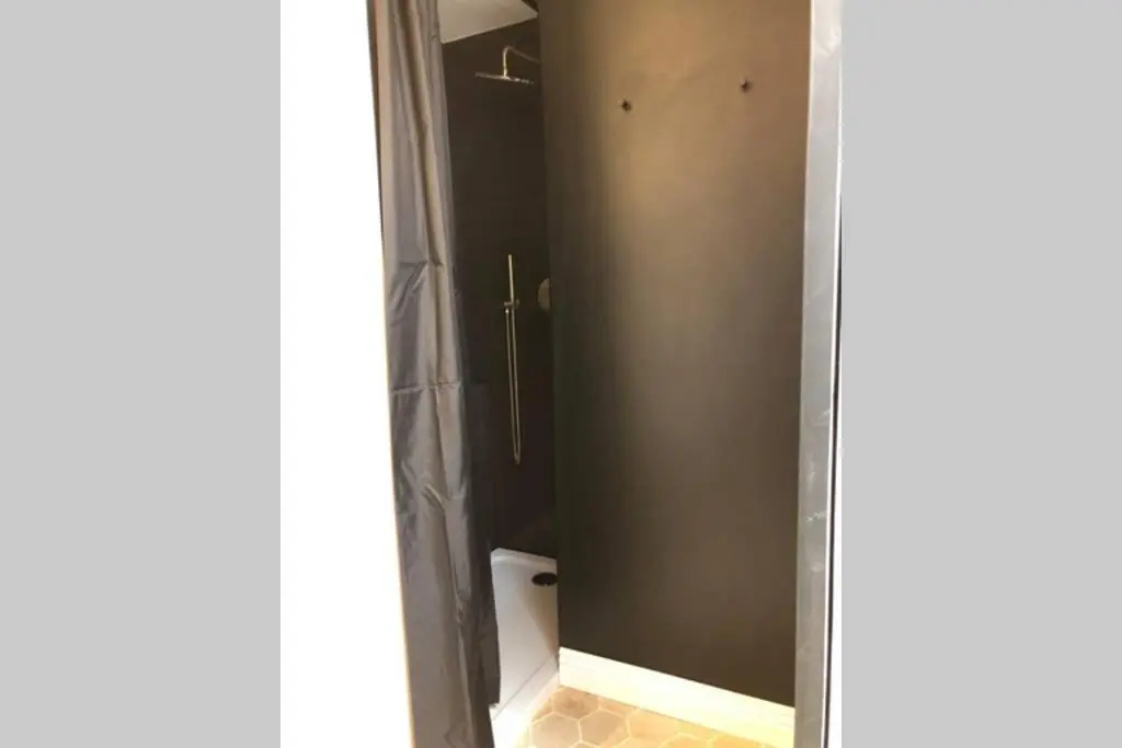Studio vue mer dans le quartier de saint Victor
