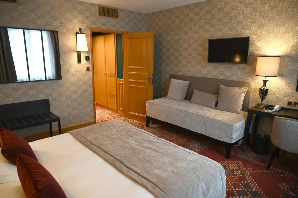 Bedroom