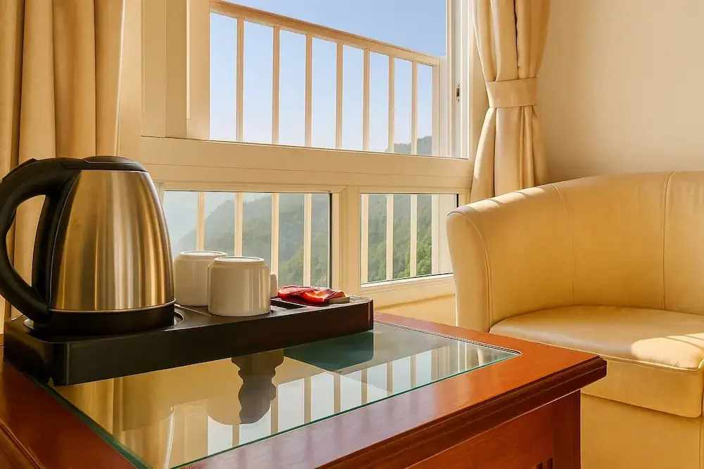 Hotel Samrat - On Mall Road - Chambres