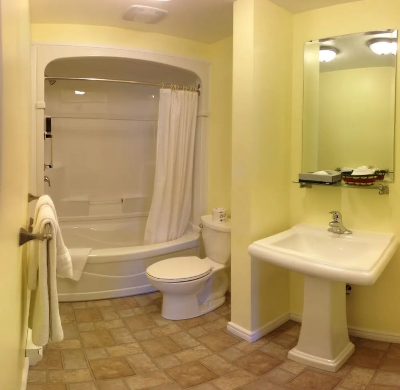 Quadruple Suite